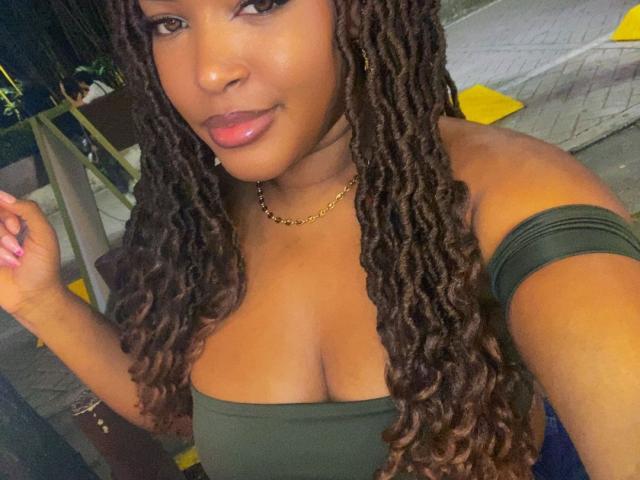 ZairaWarner - Live porn &amp; sex cam - 25719517