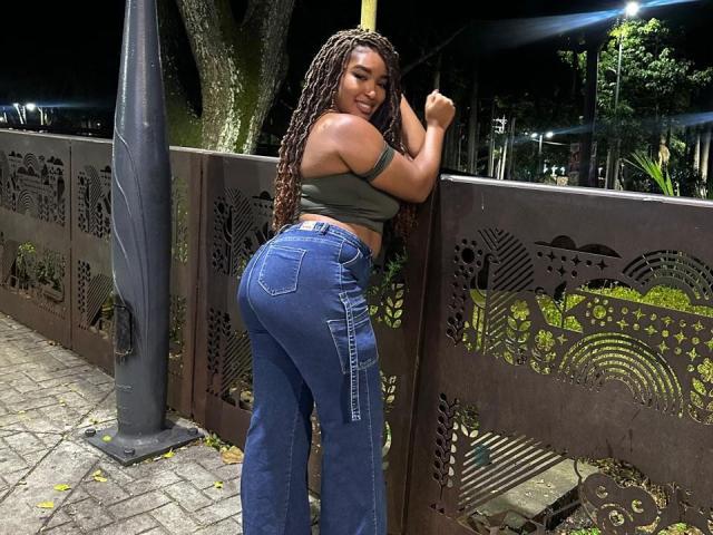 ZairaWarner - Live sex cam - 25719553