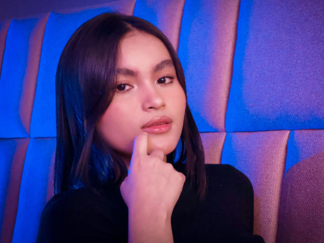 MiiaPalmer - Live Sex Cam - 25720097