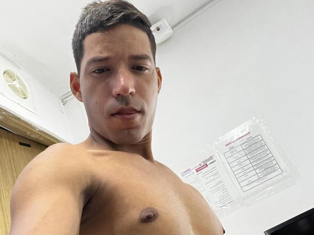 ManoloCardona - Live sex cam - 25721113