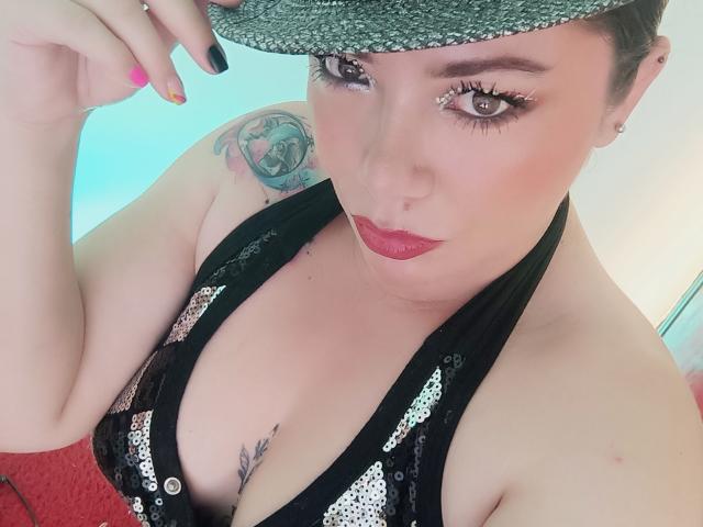 SamanthaVenus - Live sex cam - 25722421