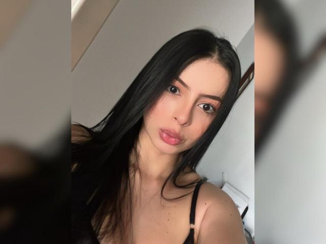 IsabellaJames - Porno na żywo i seks kamera - 25724809