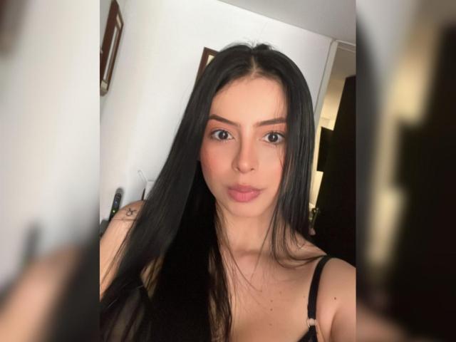 IsabellaJames - Camera khiêu dâm &amp; quyến rũ trực tiếp - 25724813