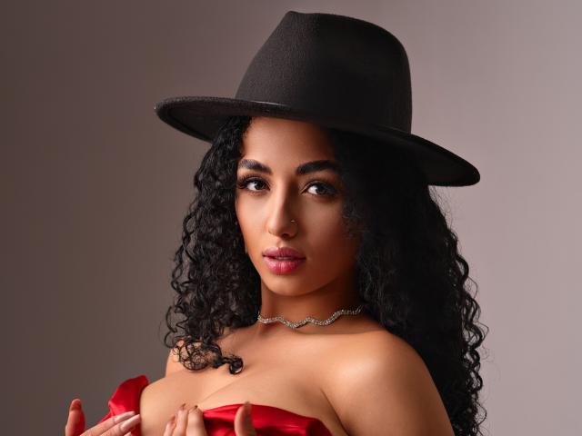 AuroraFerretti - Live sex cam - 25724937