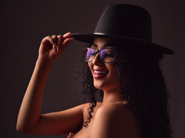 AuroraFerretti - Live sex cam - 25725005