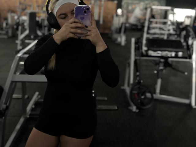 AtheneaRossi - Live Sex Cam - 25728289