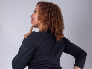 AryFoxy - Live sex cam - 25728845