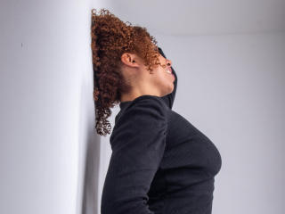 AryFoxy - Live sex cam - 25728857