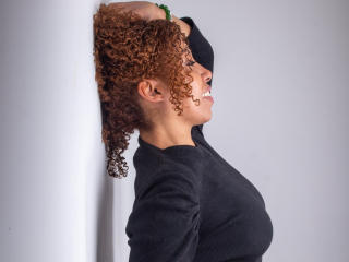 AryFoxy - Live sex cam - 25728861