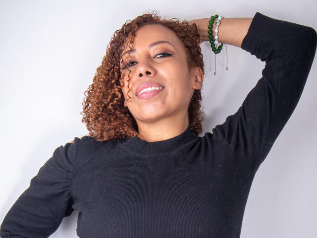 AryFoxy - Live porn &amp; sex cam - 25728869