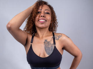 AryFoxy - Live sex cam - 25728889