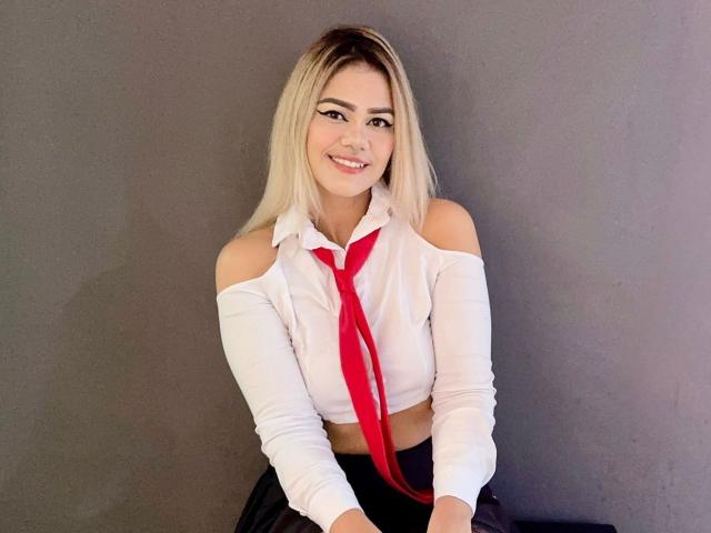 TarahDustin - Live sex cam - 25732305