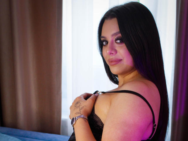 TaraBlues - Live sex cam - 25732681