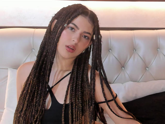 RheaVolk - Live sexe cam - 25733385