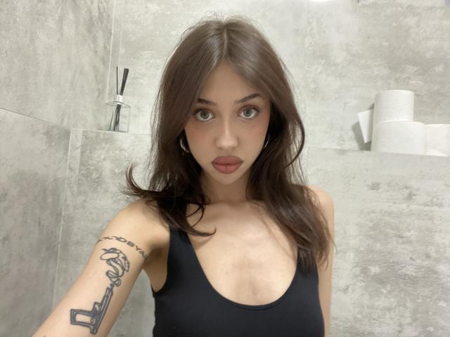 RoxyGlam - Live sex cam - 25733653