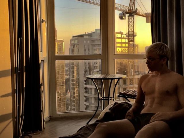 DesireCharlie - Live Sex Cam - 25734901