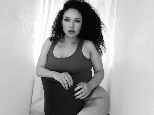 CarlaMuille - Live sex cam - 25740309