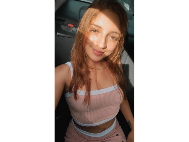 SaarahJones - Live sex cam - 25743141