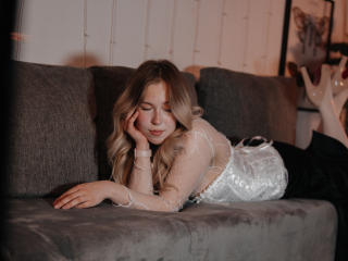 LanaRoselle - Live porn &amp; sex cam - 25745297