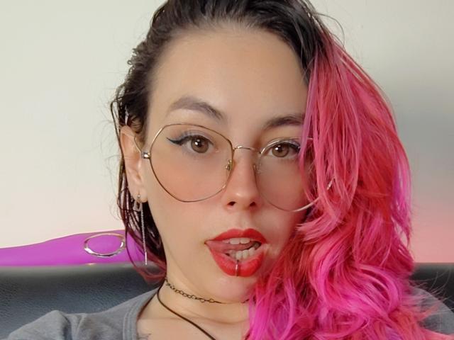 NatashaLau - פורנו בשידור חי ומצלמת סקס - 25747209