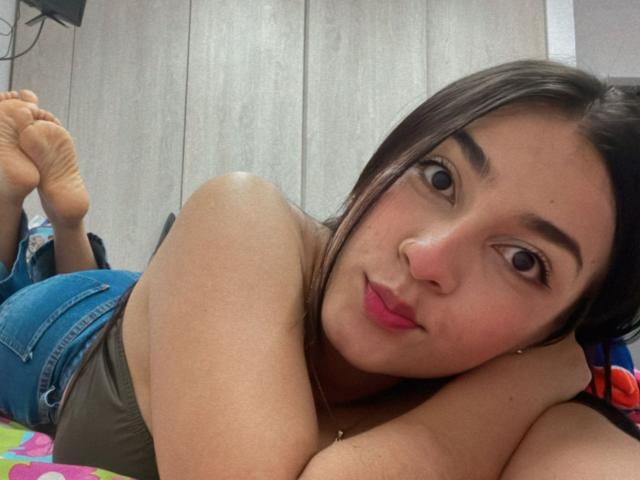 KarolReyes - Sexe cam en vivo - 25749701
