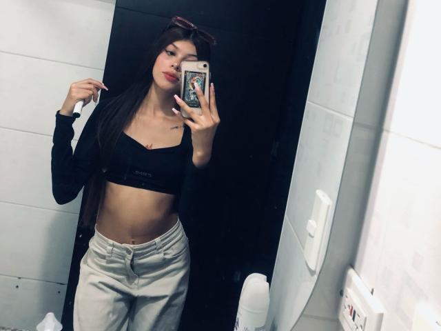 KeityPears - Live Sex Cam - 25750957