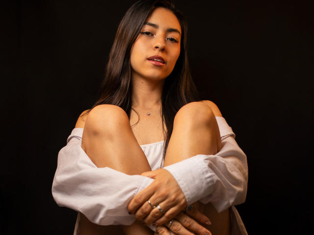 CanelleGarces - Live porn &amp; sex cam - 25752681