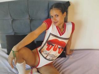 CrisyMarie - Live sex cam - 25753417