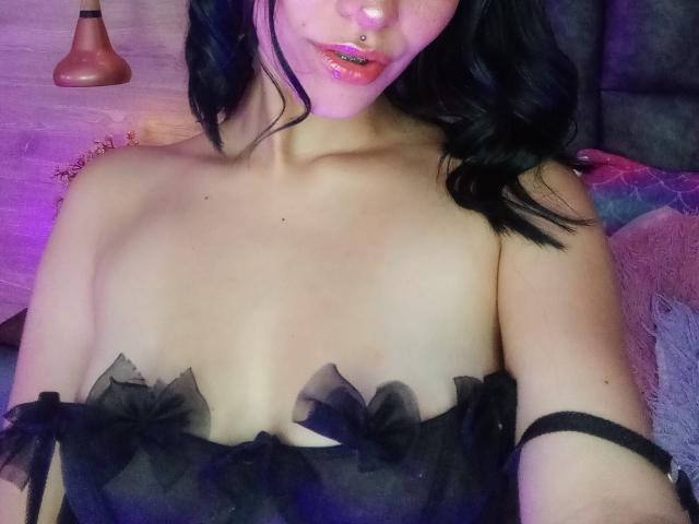 LindaWatsong - Live porn &amp; sex cam - 25756885