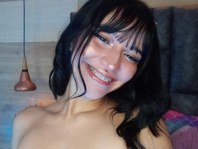LindaWatsong - Live sex cam - 25756933