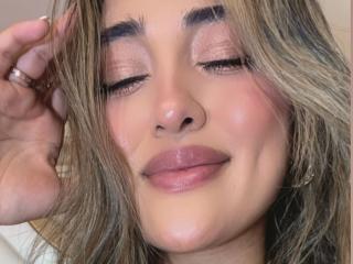 MaeCollins - Live sex cam - 25757157