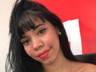 EmaGarces - Live Sex Cam - 25757845