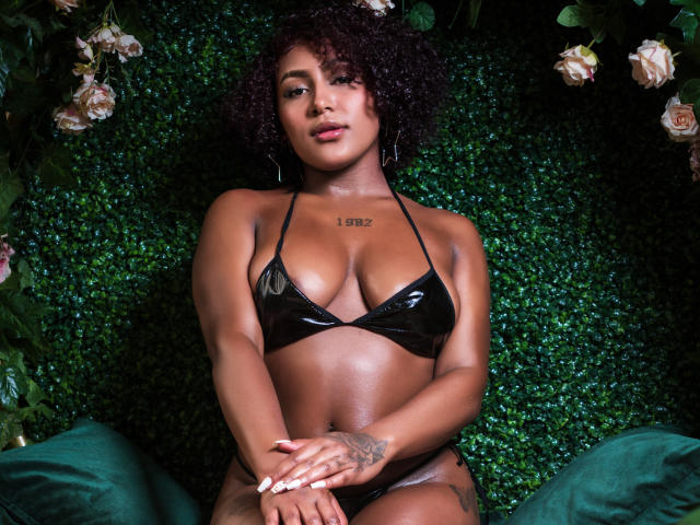 AmberQueeny - Live sexe cam - 25758813