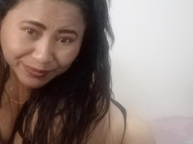 MiaSalomeChaude - Live sex cam - 25759209