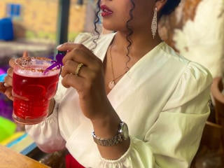 SophieSonyas - Live porn &amp; sex cam - 25759985
