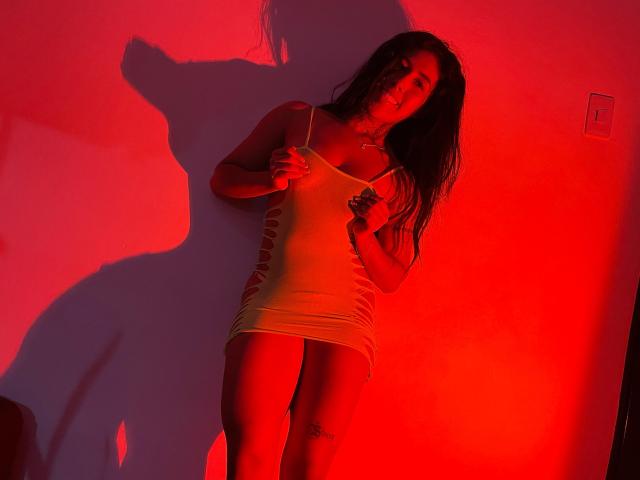 Chanelly - Live sex cam - 25761381