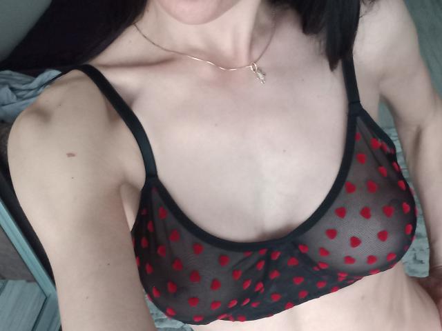 BellaJulls - Live Sex Cam - 25762145