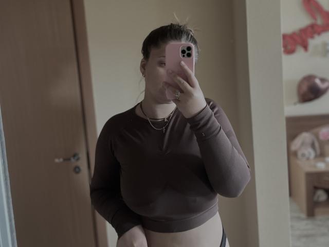 Madrinia - Live sex cam - 25763653
