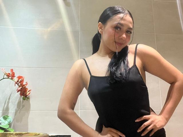 SofiaJames - Live porn &amp; sex cam - 25764549