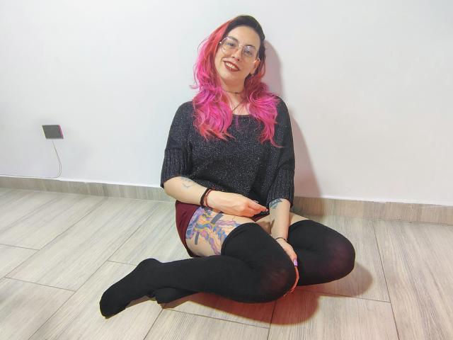 NatashaLau - Live Sex Cam - 25766913