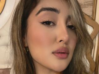 MaeCollins - Live sex cam - 25770913