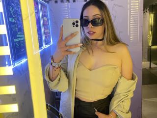 JennyLawry - Live sex cam - 25771037