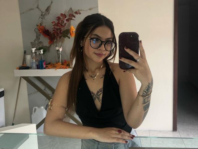 NyraVane - Live sex cam - 25771253