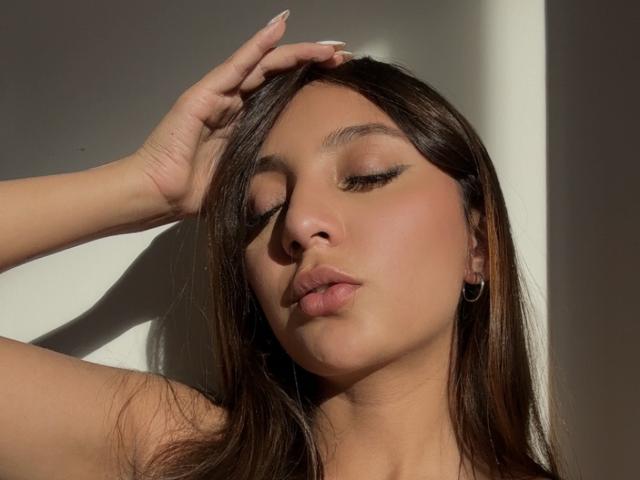 DianaFernandezz - Live sex cam - 25771901