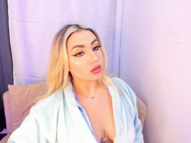 MelissaLust - Live porn &amp; sex cam - 25775381
