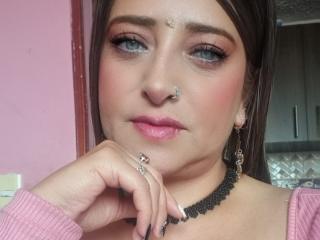 AlessadraJones - Live sex cam - 25776545