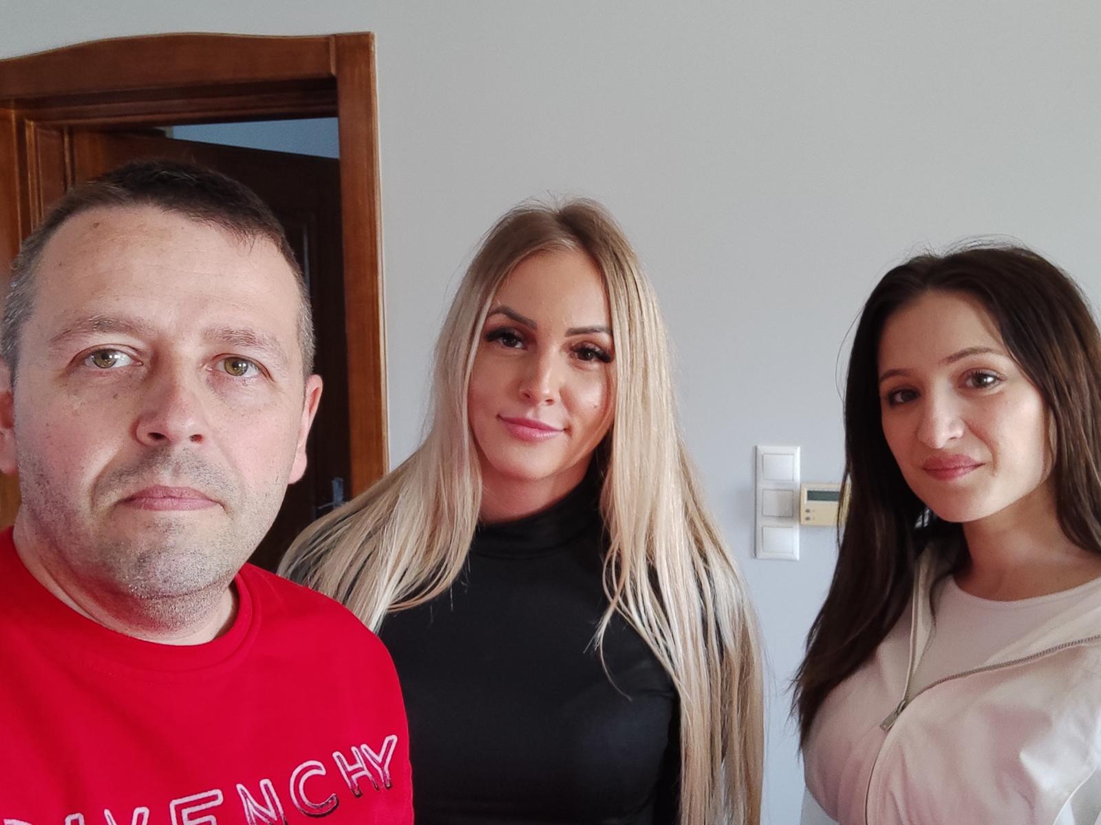 Sophie69Trio - Live porn &amp; sex cam - 25781245