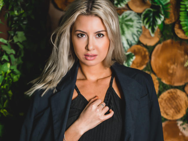 VictoriaRay - Live porn &amp; sex cam - 25781313