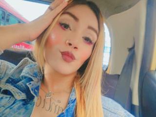 AzhunaStar - Live porn &amp; sex cam - 25786049