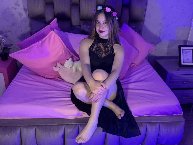 MelaniBecker - Live sex cam - 25788093